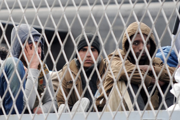 Migranti a Salerno, quarantena precauzionale a bordo - aSalerno.it