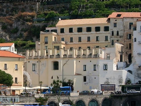 Amalfi, la Curia sfratta il centro antidiabete - aSalerno.it