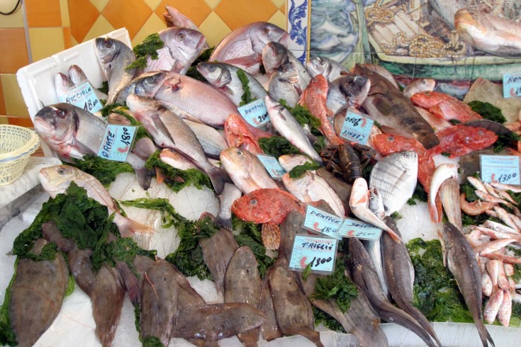 Sequestrati 280kg di prodotti ittici nocivi per la salute - aSalerno.it