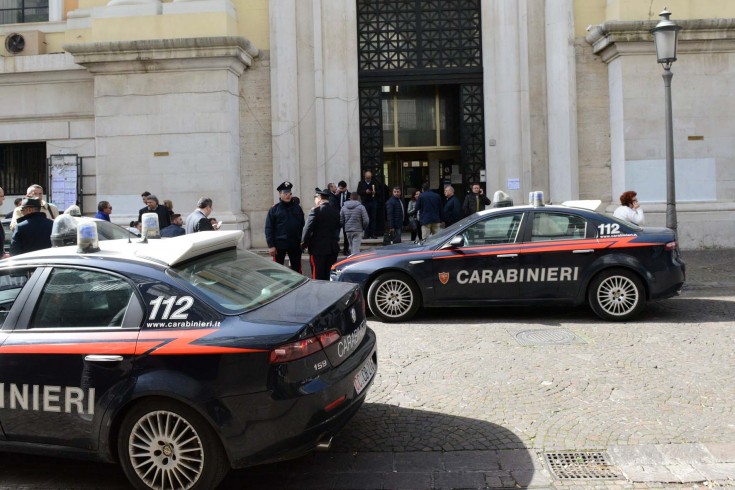 Allarme bomba al Tribunale di Salerno, evacuati gli uffici - aSalerno.it