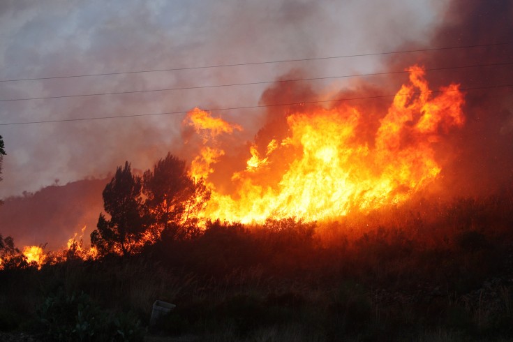 Incendi minacciano Cilento, Valle dell’Irno e Costiera Amalfitana - aSalerno.it