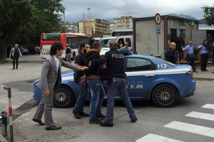 Tenta di rubare un’auto a Canalone con un cavatappi, fermato 34enne - aSalerno.it