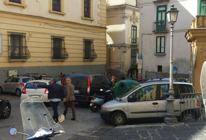 Turisti tedeschi “intrappolati” nel centro storico - aSalerno.it