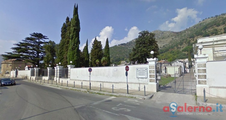 Mercato San Severino, nuova ordinanza: nel cimitero di Costa vietati fiori freschi - aSalerno.it