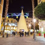 SAL - 27 11 2018 Salerno Piazza Portanova. Costruzione Albero. Foto Tanopress