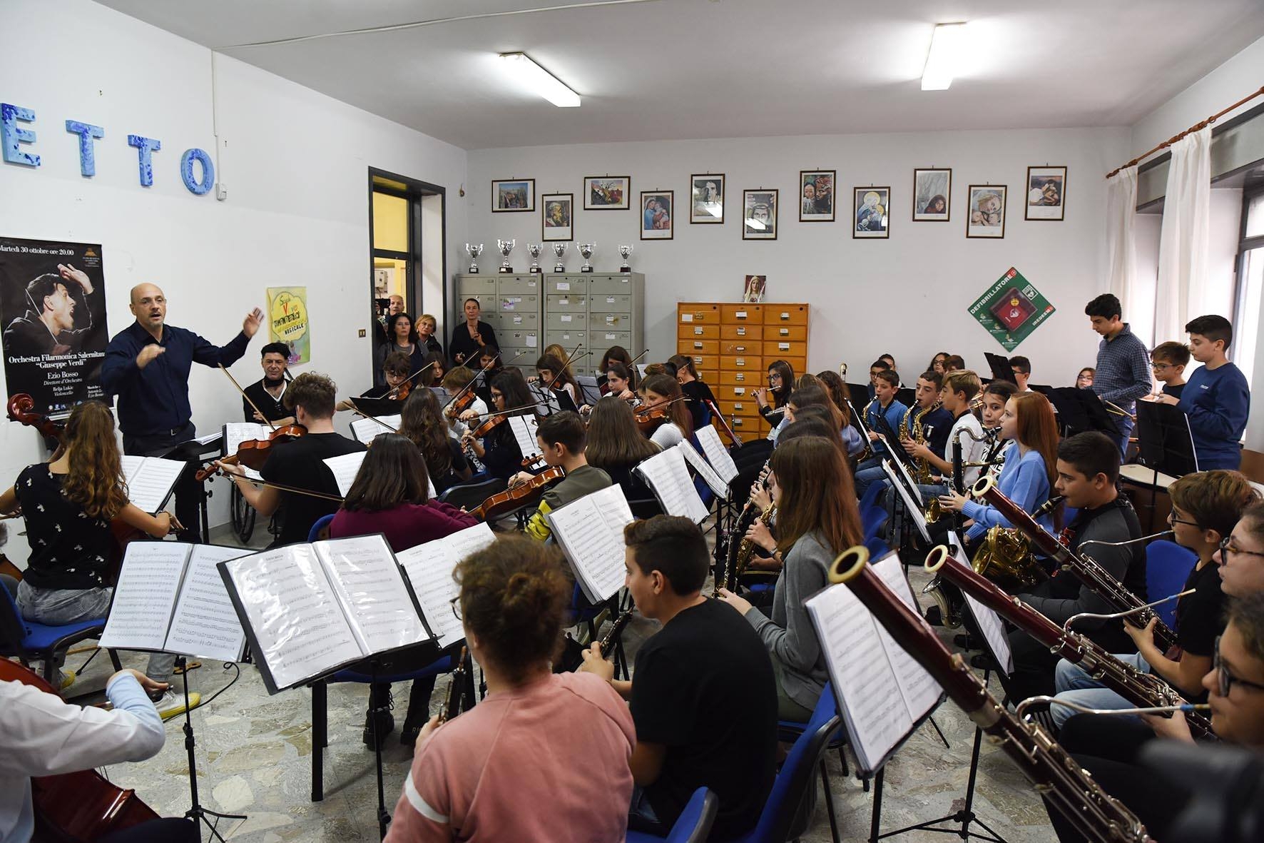 orchestra scuola media monterisi