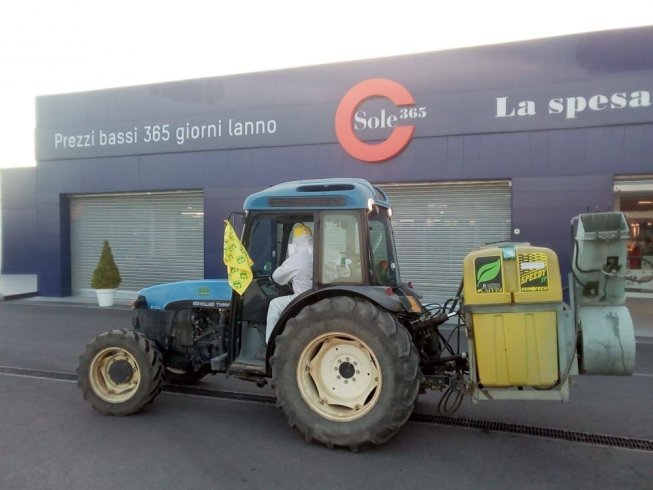 Anche a Serre i trattori Coldiretti in azione per sanificare le strade - aSalerno.it