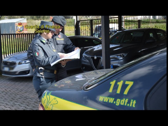 Evasione fiscale con 98 auto: sequestro da 1 milione e mezzo di euro nella Piana del Sele - aSalerno.it