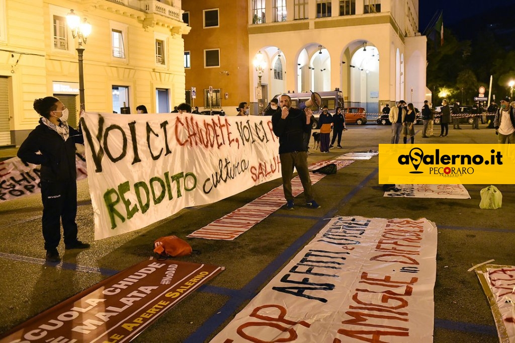 ProtestePzzaAmendola (2)A