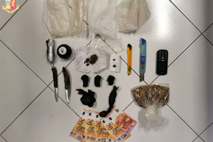 Marijuana, coltello e denaro, denunciato pregiudicato - aSalerno.it