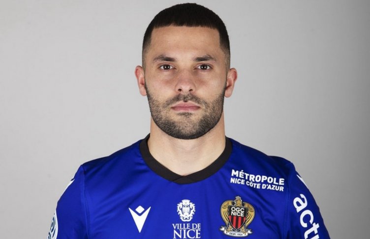 “Ho voluto la maglia granata”, Durmisi è un calciatore della Salernitana - aSalerno.it