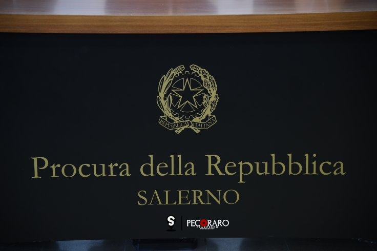 Corruzione, 5 arresti: coinvolto anche ex procuratore a Salerno - aSalerno.it