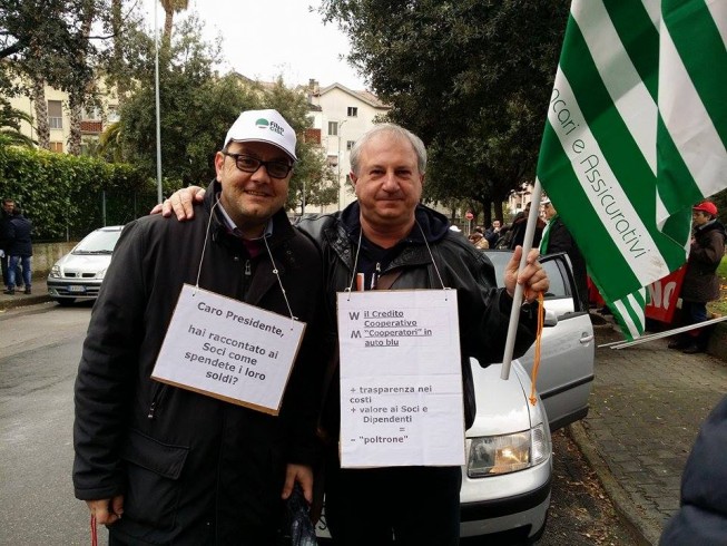 Sportelli chiusi per le Bcc: i lavoratori scendono in piazza - aSalerno.it