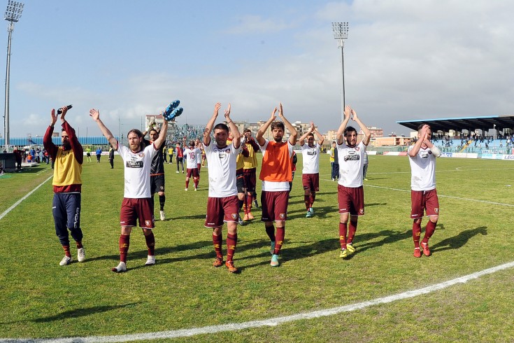 Salernitana, dieci punti per la B - aSalerno.it