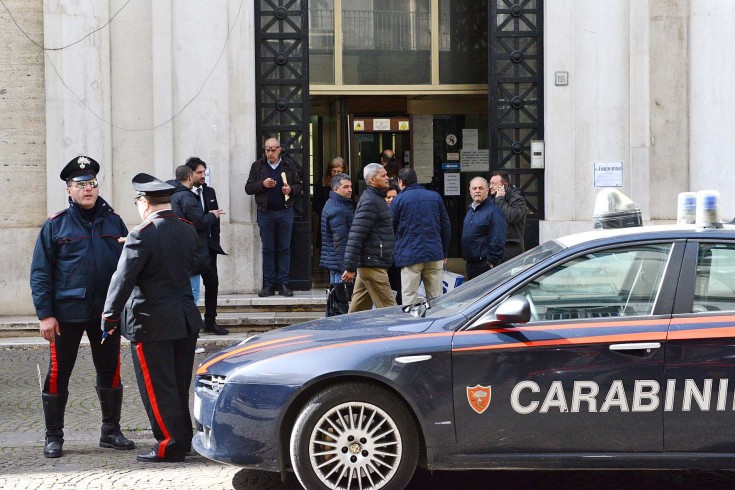 Falsi profili sui social per vendicarsi della moglie, denunciato - aSalerno.it