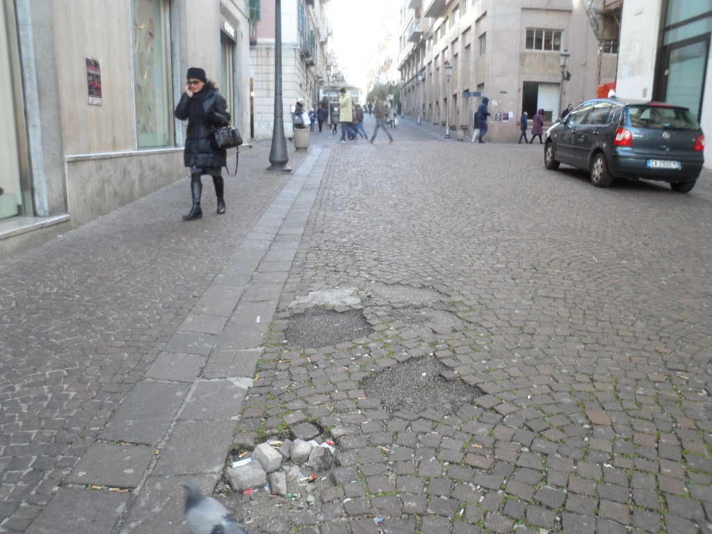 Corso Vittorio Emanuele: la pavimentazione.