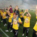 37 i giocatori della salernitana fanno festa in campo