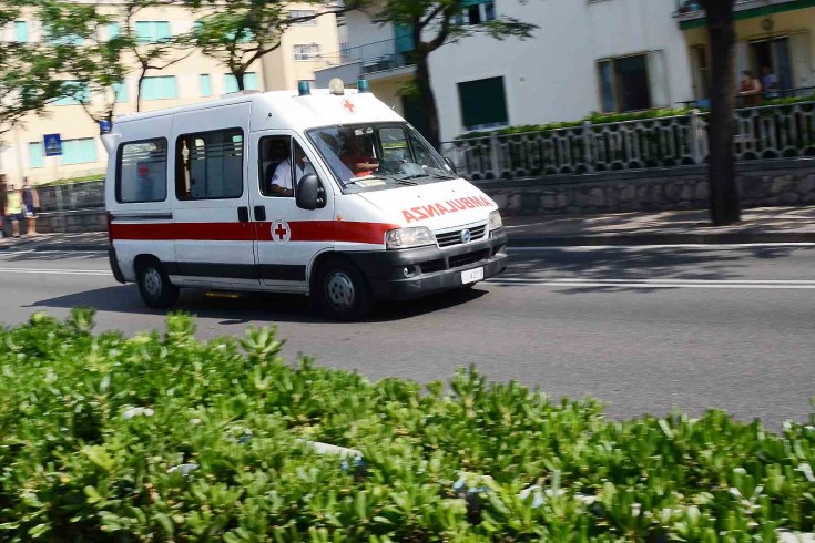 Bus in fiamme,scatta la lite tra il conducente e il personale del 118 - aSalerno.it