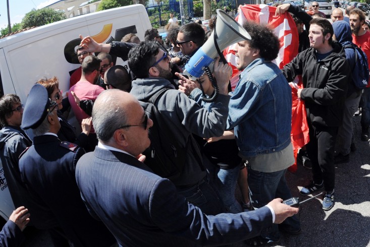 La Flc Cgil di Salerno in piazza a Napoli,“no” alla Legge 107/2015 - aSalerno.it