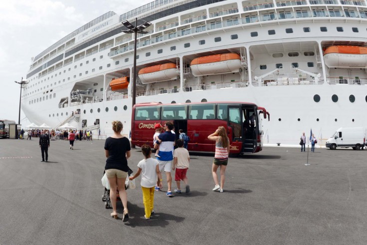 Infarto su nave da crociera, turista trasportato in codice rosso al Ruggi - aSalerno.it