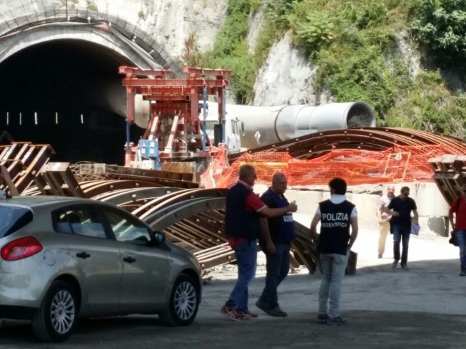 La Dia sequestra il cantiere di Porta Ovest - aSalerno.it