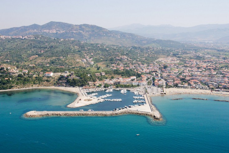 Casal Velino, 71enne muore in mare a causa di un malore - aSalerno.it