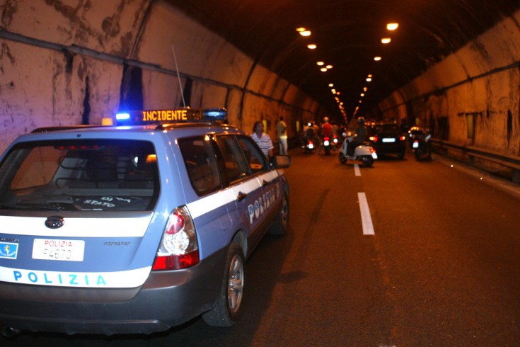 Tre auto coinvolte, maxi incidente sulla tangenziale - aSalerno.it