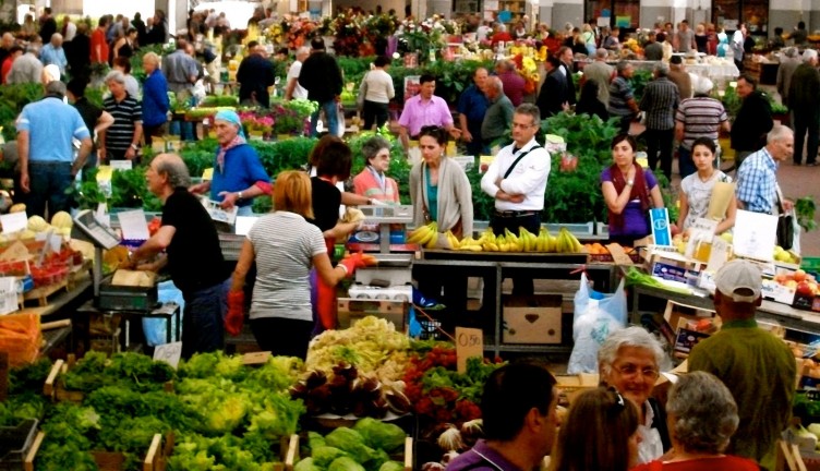 Eboli, martedì riparte il mercatino al Rione della Pace - aSalerno.it