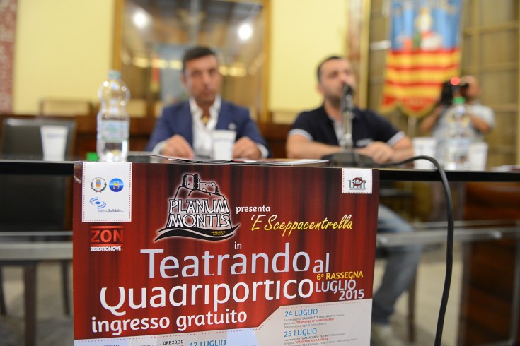 Torna “Teatrando al Quadriportico”: 18 spettacoli nel cuore di Salerno - aSalerno.it