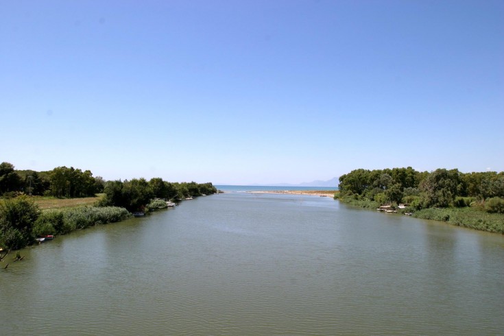 Cilento, scarichi illegali nel fiume Sele - aSalerno.it