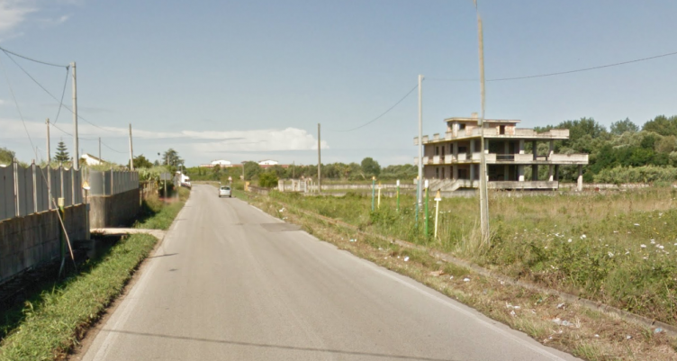 Battipaglia, trovato “deposito” di auto rubate: 5 veicoli nascosti - aSalerno.it