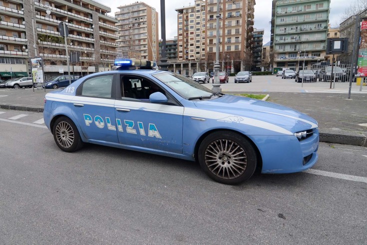 Aggressione in pieno centro, arrestato straniero - aSalerno.it