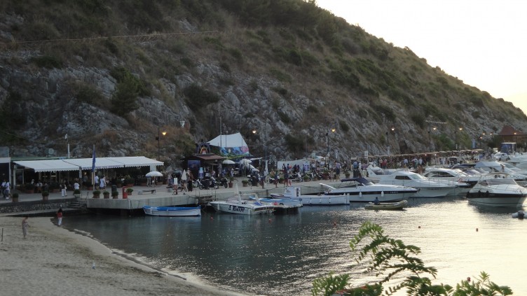 Palinuro, malore fatale in acqua per una 78enne - aSalerno.it