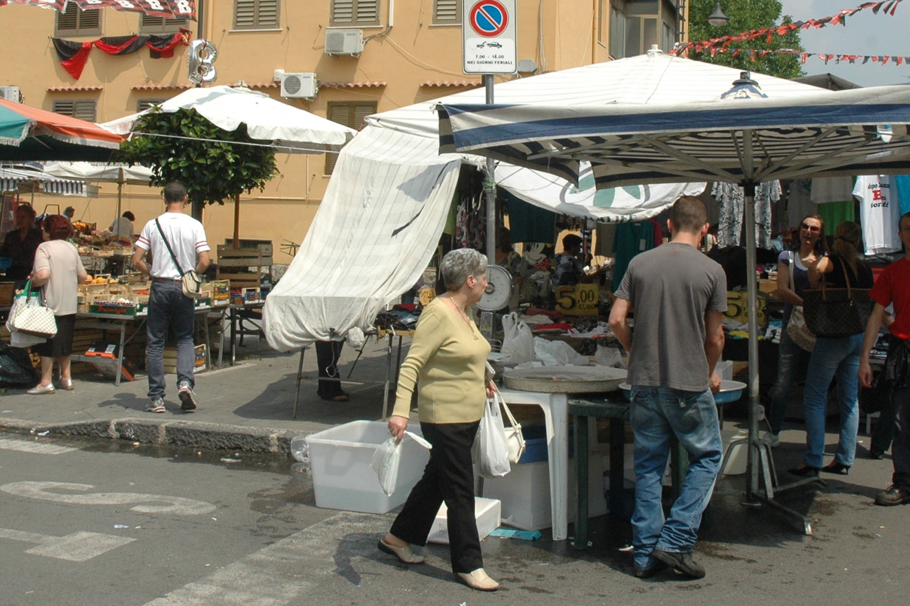 Al via a Sarno il mercato serale