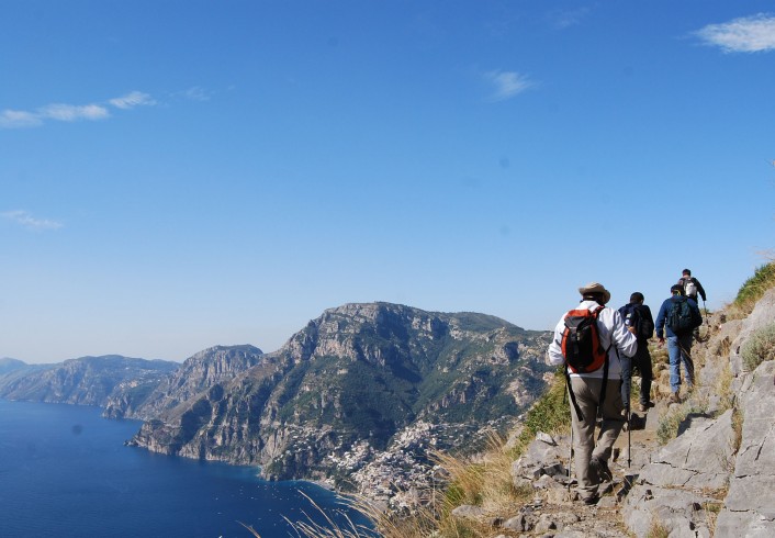 Ritrovati 3 escursionisti sulla Valle delle Ferriere ad Amalfi - aSalerno.it