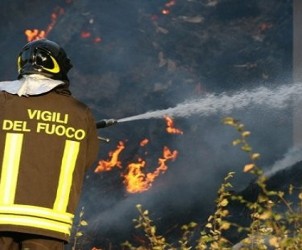 vigili-del-fuoco-in-azione