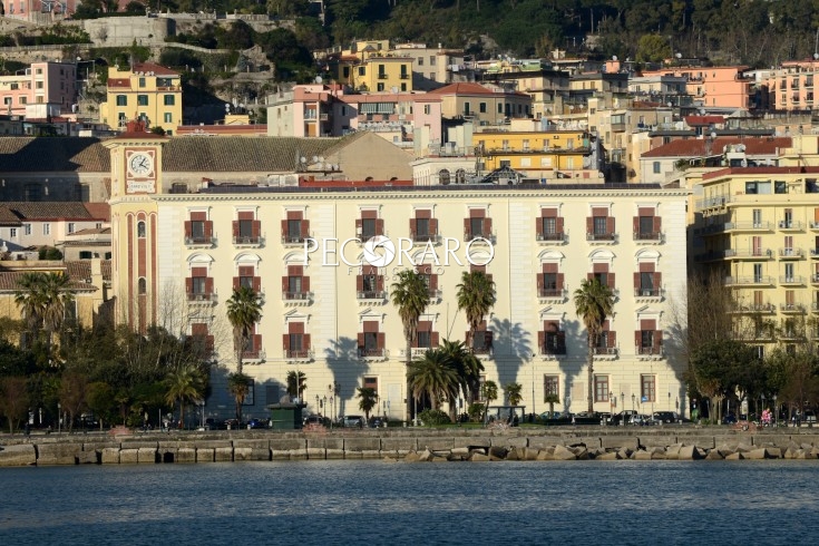 Città dove crescere e vivere? Le mamme bocciano Salerno - aSalerno.it