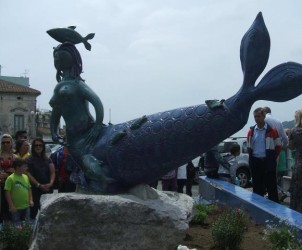 vietri-sul-mare-statua-della-sirena-di-manzo