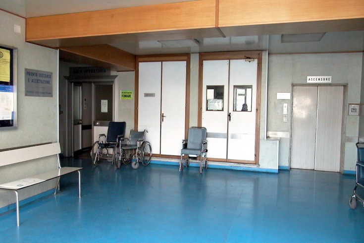 Tagli sull’ospedale di Cava, gli ultrà metelliani in piazza - aSalerno.it
