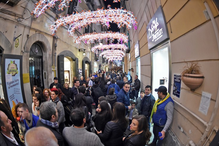 Presa la babygang, denunciati 6 minorenni e 1 maggiorenne: erano l’incubo dei commercianti - aSalerno.it