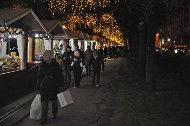 Salerno, saranno inaugurati oggi i “Mercatini di Natale” - aSalerno.it