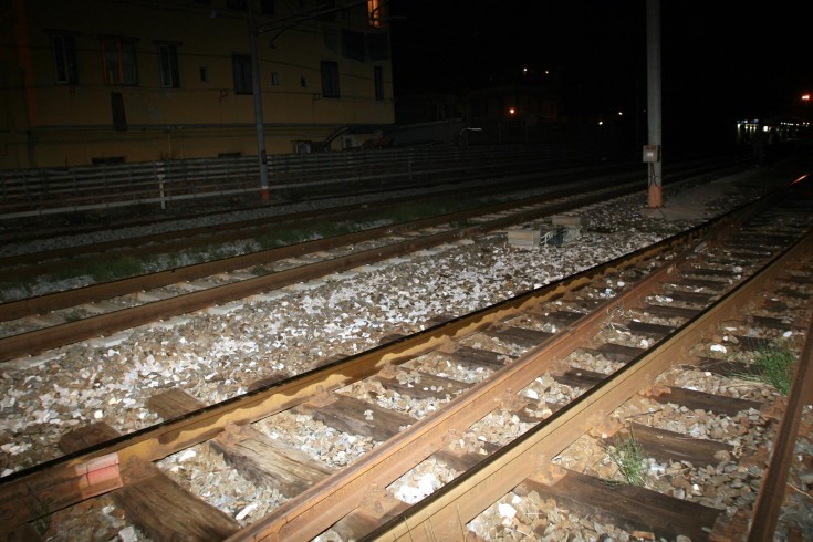 Travolto dal treno tra Pontecagnano e Battipaglia, 19enne in prognosi riservata - aSalerno.it