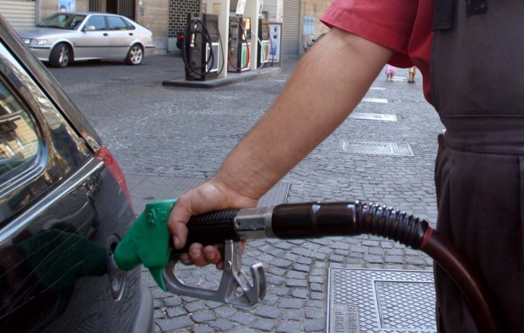 Siano, si blocca il self-service: in 26 fanno il pieno a scrocco - aSalerno.it