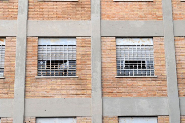 Carcere di Fuorni, detenuto aggredisce due psicologhe dell’Asl - aSalerno.it