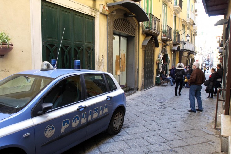 Lite nel centro storico, minaccia di morte e aggredisce i poliziotti: arrestato Pietro Milone - aSalerno.it