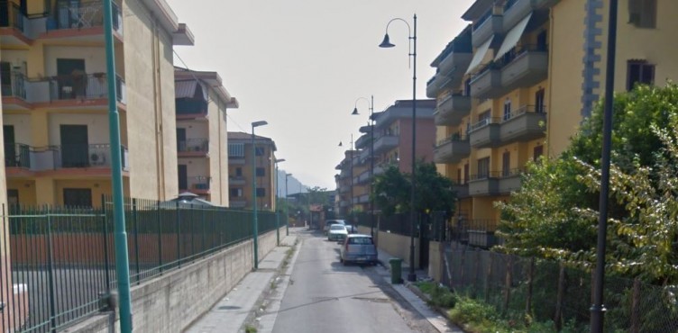 Pagani, fiamme in un deposito di ferramenta - aSalerno.it