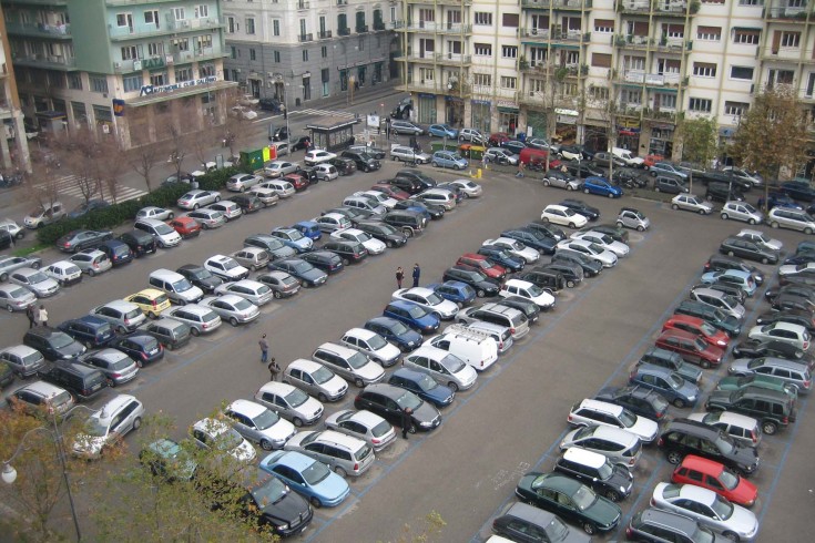 Abusivi tentano di aggredire dipendenti di Salerno Mobilità, l’allarme dei sindacati - aSalerno.it