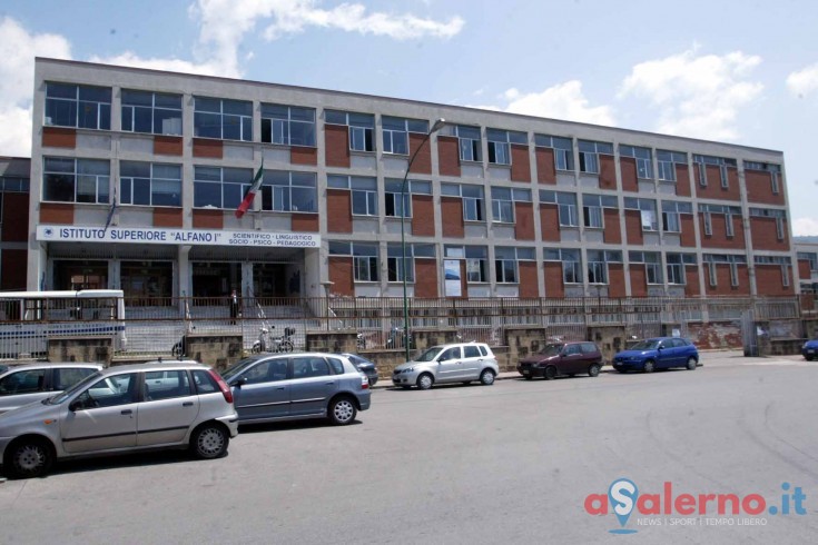 Furto nella notte all’Istituto Alfano I, rubati monitor e monetine - aSalerno.it