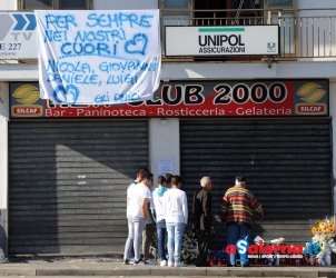 30 09 2014 Sassano Funerali ragazzi rimasti uccisi da un auto davanti al bar