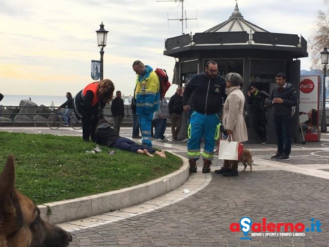 Ragazza in stato confusionale su Lungomare Trieste, intervengo vigili e Misericordia - aSalerno.it